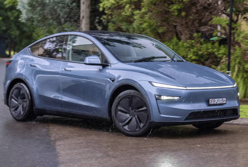 Tesla Model Y 2025