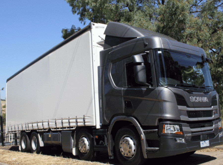 Rigid truck & delivery vehicle